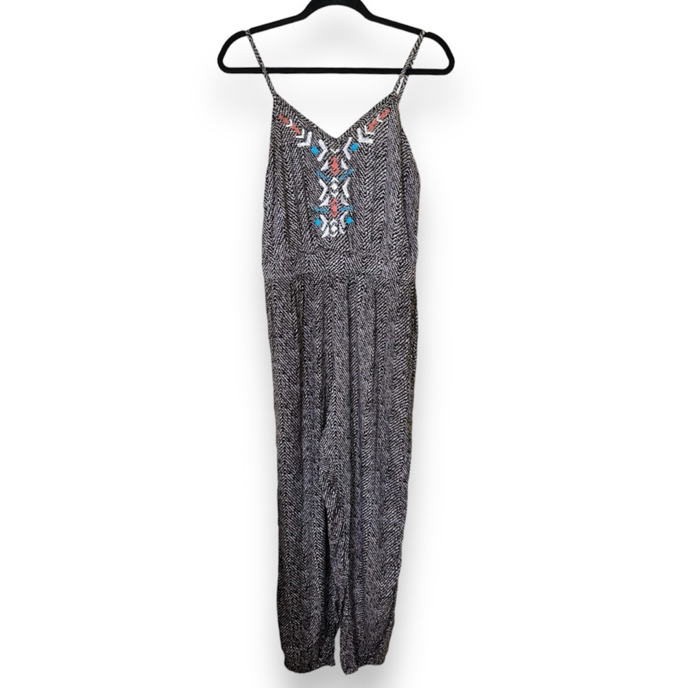 BOHEMIAN PRINTED & EMROIDERED JUMPSUIT · SIZE M · NWOT